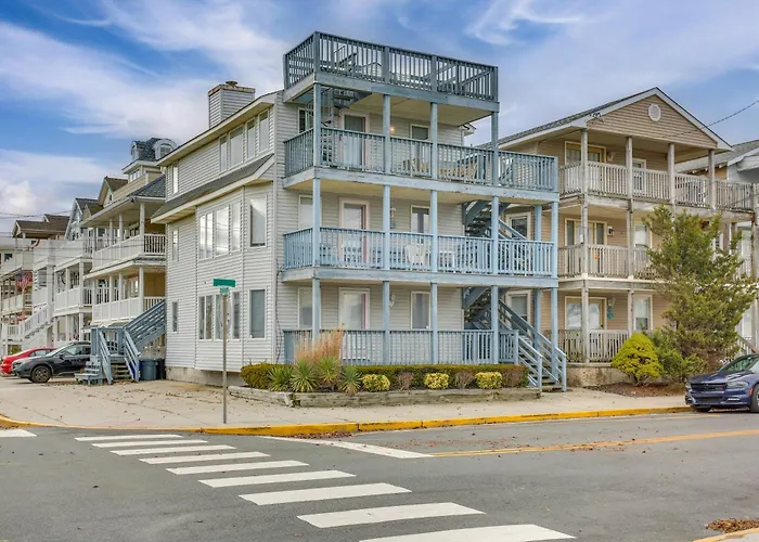 Ocean City Retreat With Ocean Views, Walk To Beach!
