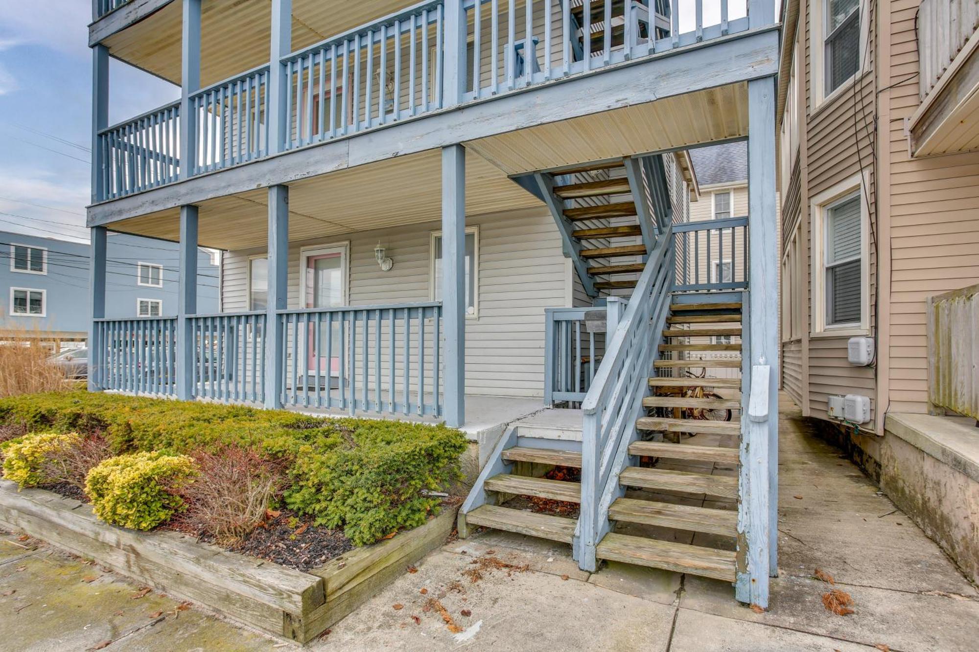 Ocean Retreat With Ocean Views, Walk To Beach! *