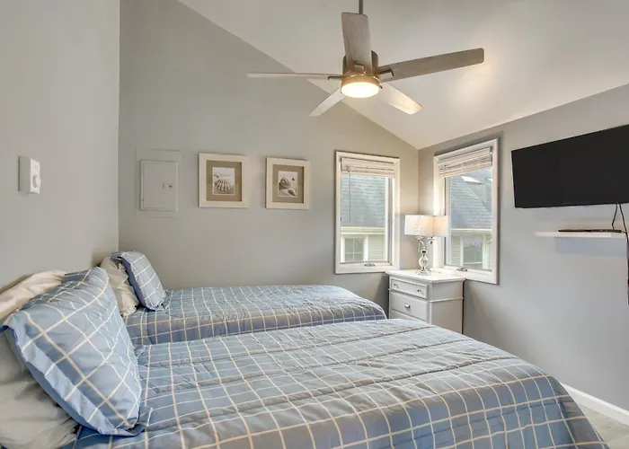 Ocean City Retreat With Ocean Views, Walk To Beach!